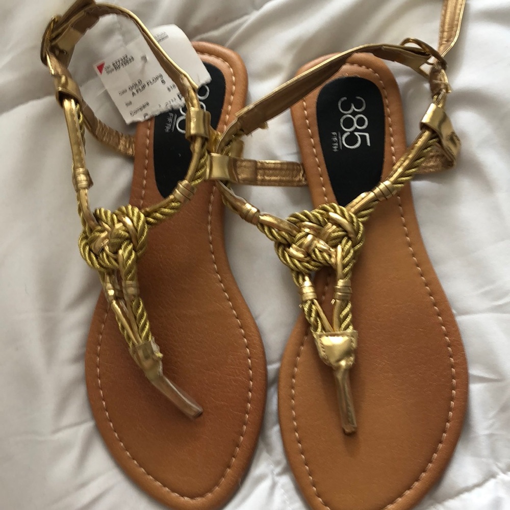 Nautical knot flip flops